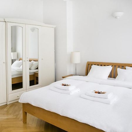 Roommate Apartments Boduena Варшава Экстерьер фото
